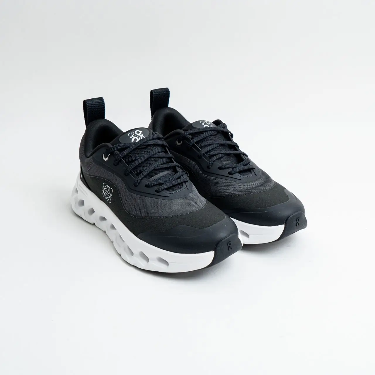 LOEWE x On Cloudtilt 2.0 スニーカー ブラック us10 Loewe x ON Cloudtilt 2.0 Polyester Sneakers Black Men – voilà.id
