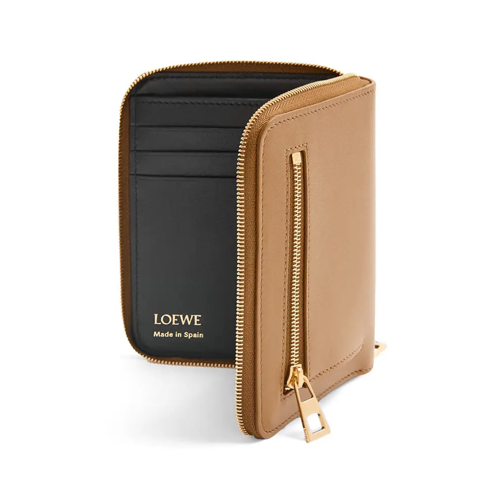 Loewe Knot Compact Zip Wallet Oak Black – voilà.id