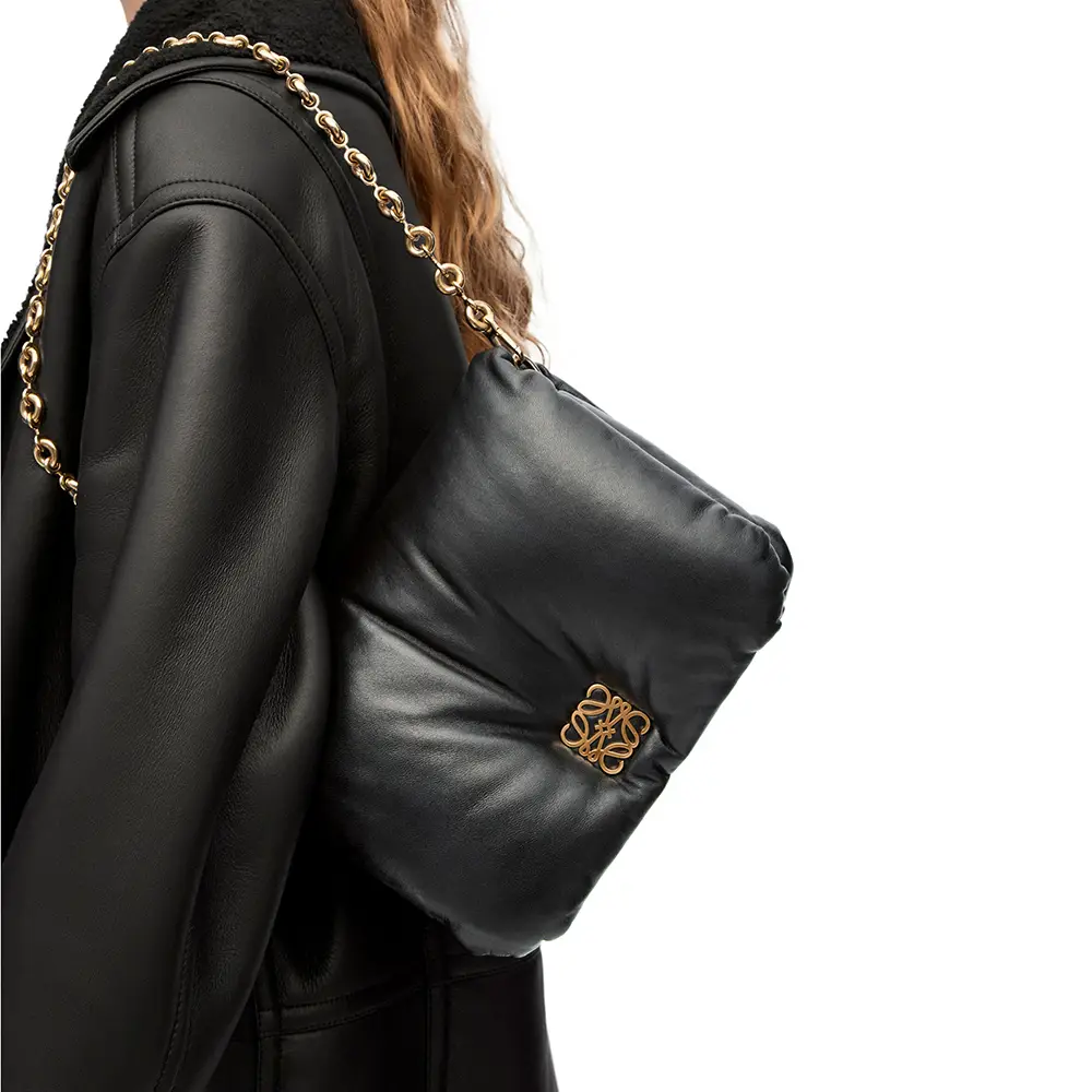 ショルダーバッグ・ポシェット LOEWE Puffer Goya Bag in Shiny Nappa Lambskin in Black Loewe - GOYA PUFFER CASE In Shiny Nappa Lambskin | HBX