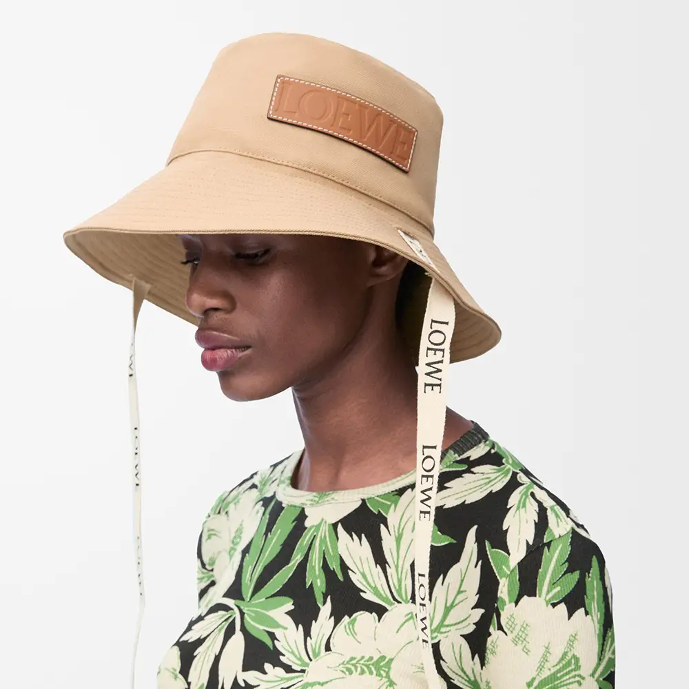 Loewe Fisherman Canvas Hat Sand – voilà.id