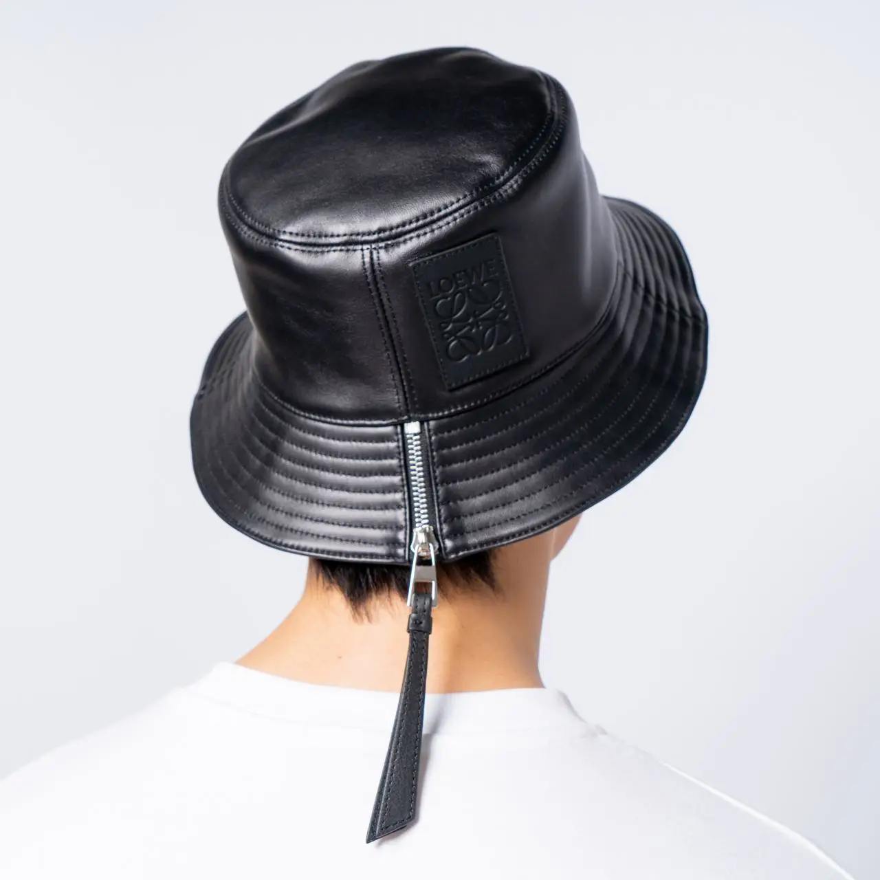 Loewe Fisherman Hat Calfskin Black – voilà.id