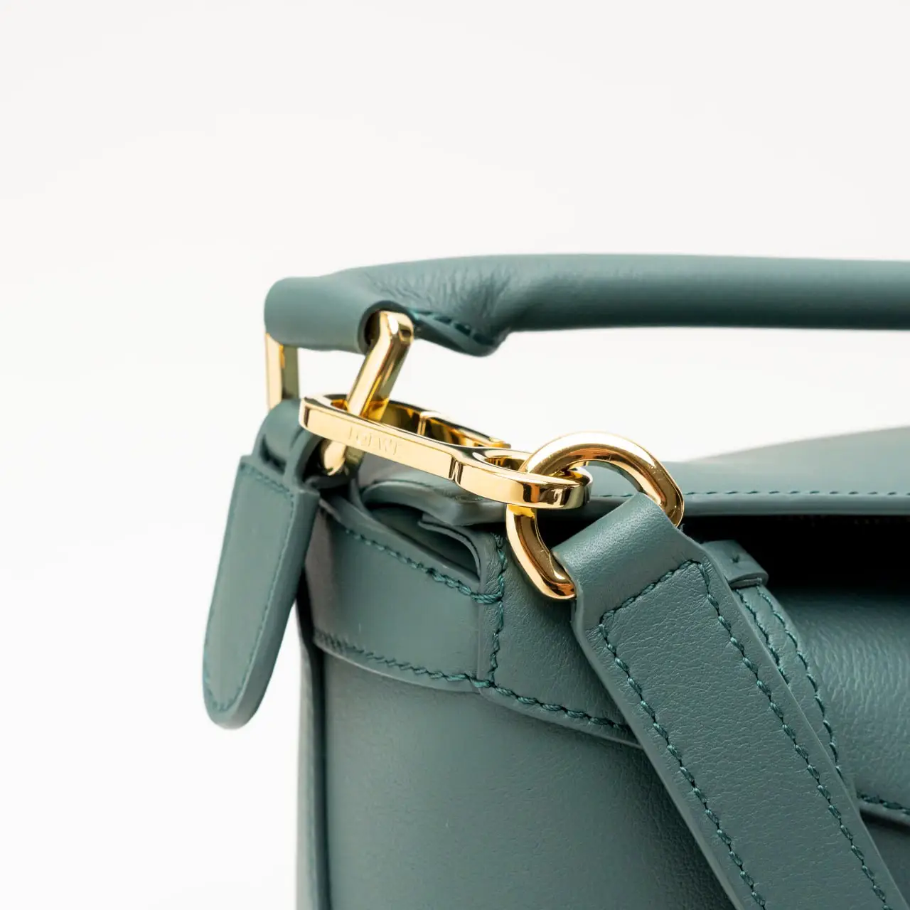 ハンドバッグ LOEWE HAND BAG (A510P60X41 VETIVER) A510P60X41_4535_1F.jpg?sw=500&