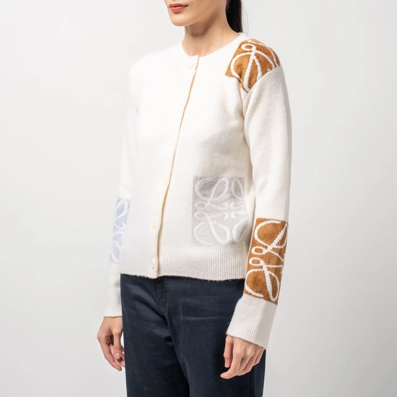 Loewe Anagram Jacquard Cardigan Wool Soft White/Multicolor Loewe Anagram Jacquard Cardigan Wool Soft White/Multicolor