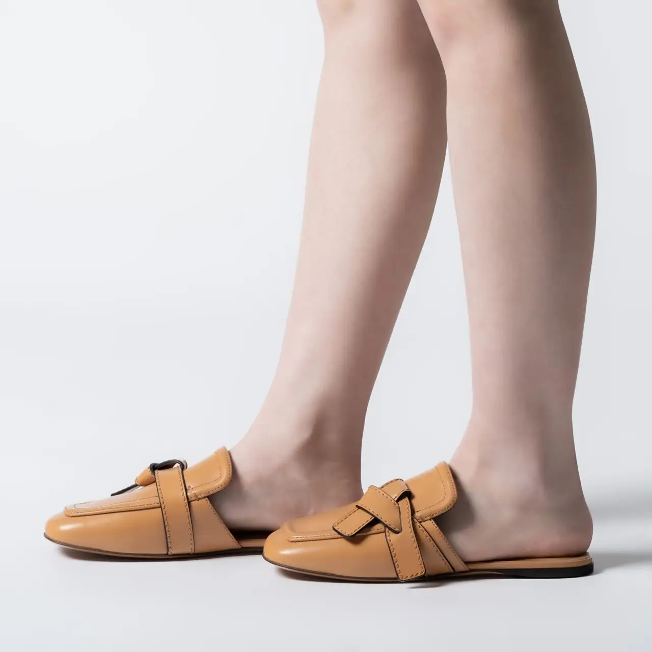 Loewe Gate Flat Mules Warm Dessert – voilà.id