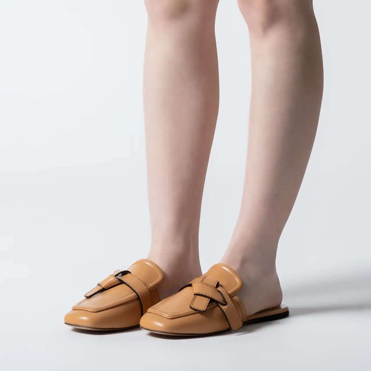 Loewe Gate Flat Mules Warm Dessert – voilà.id