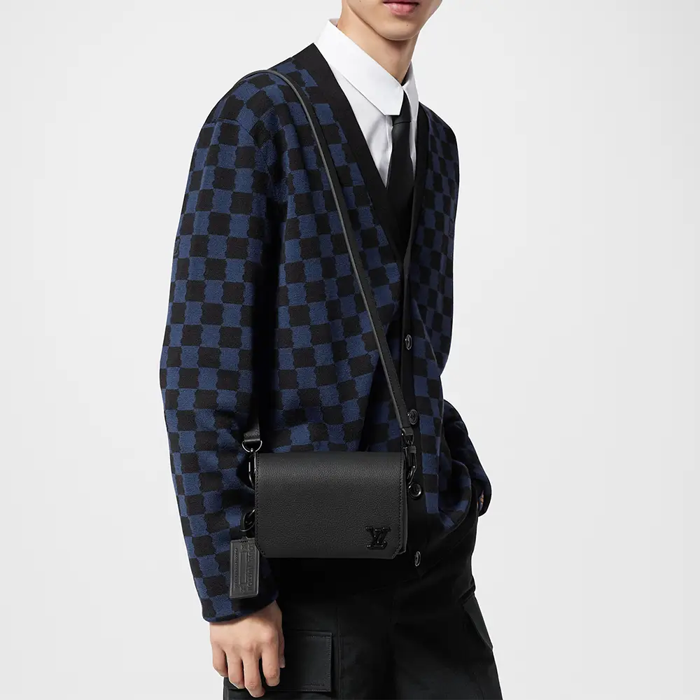 Louis Vuitton ファストライン ウェアラブルウォレット_Aerogram ファストライン・ウェアラブル ウォレット LV アエログラム