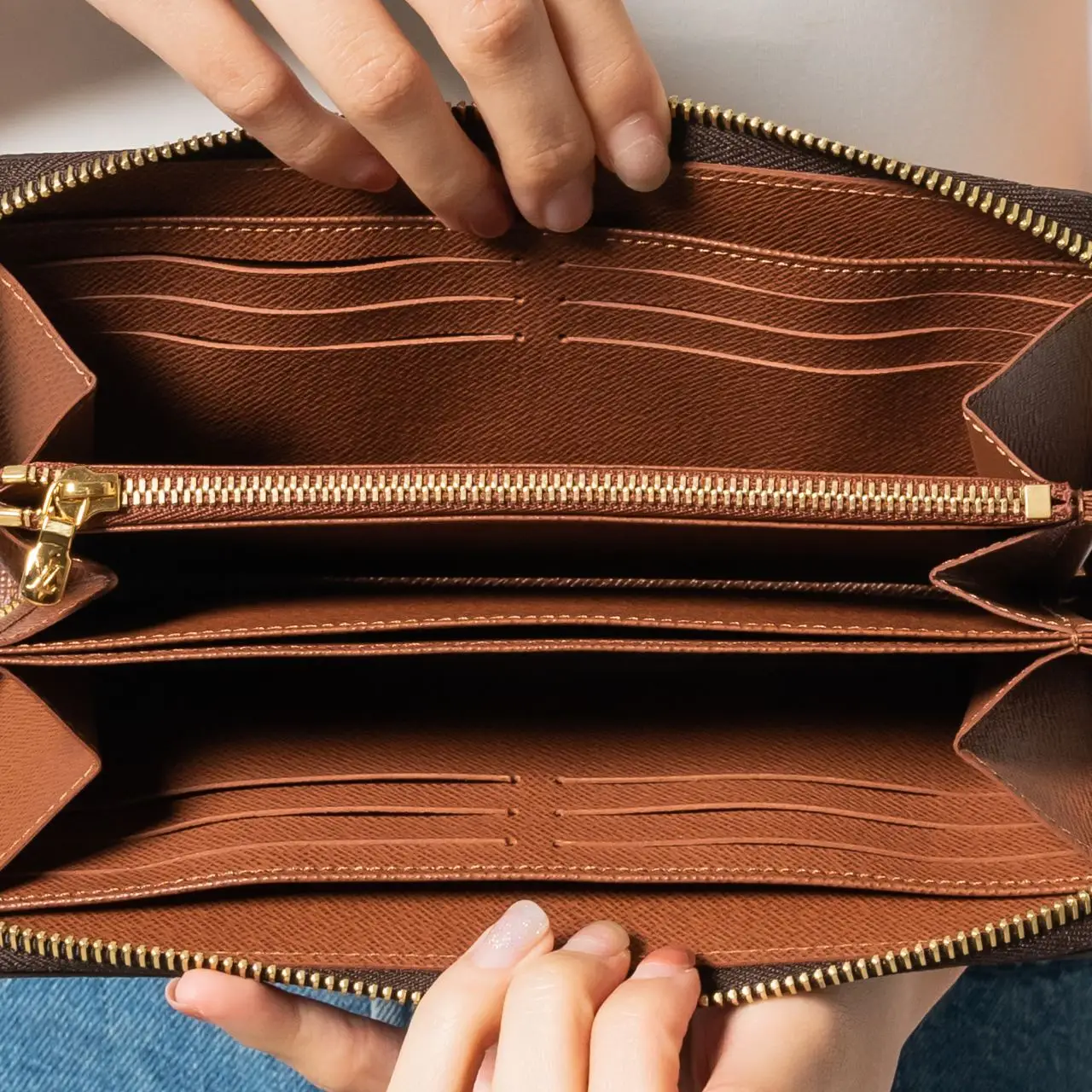 Louis Vuitton Zippy Wallet Monogram Canvas Brown – voilà.id