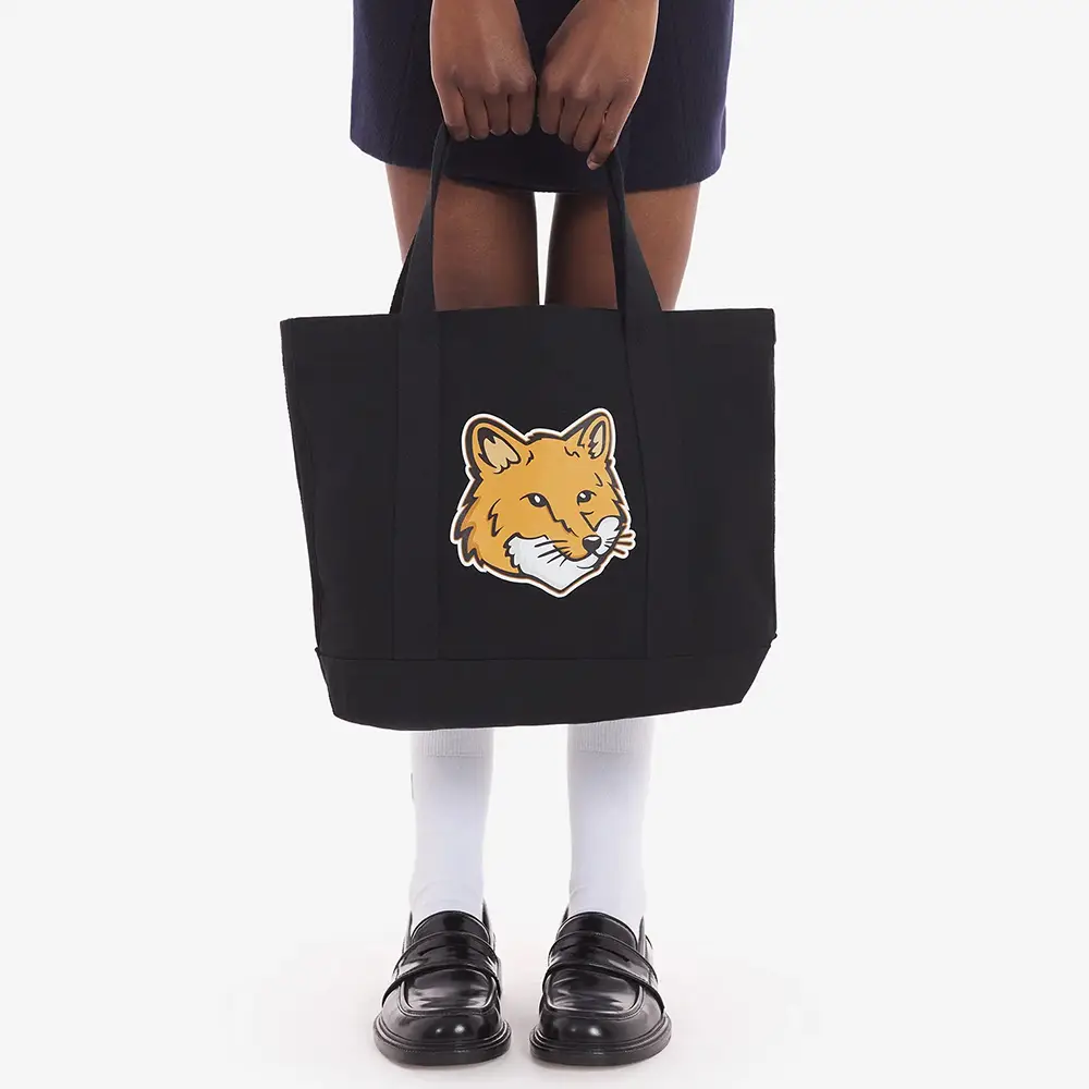 ショルダーバッグ・ポシェット MAISON KITSUNE FW24 FOX HEAD PRINT BAG (LW05101WW0050 P700) Amazon | [メゾンキツネ] MAISON KITSUNE トートバッグ
