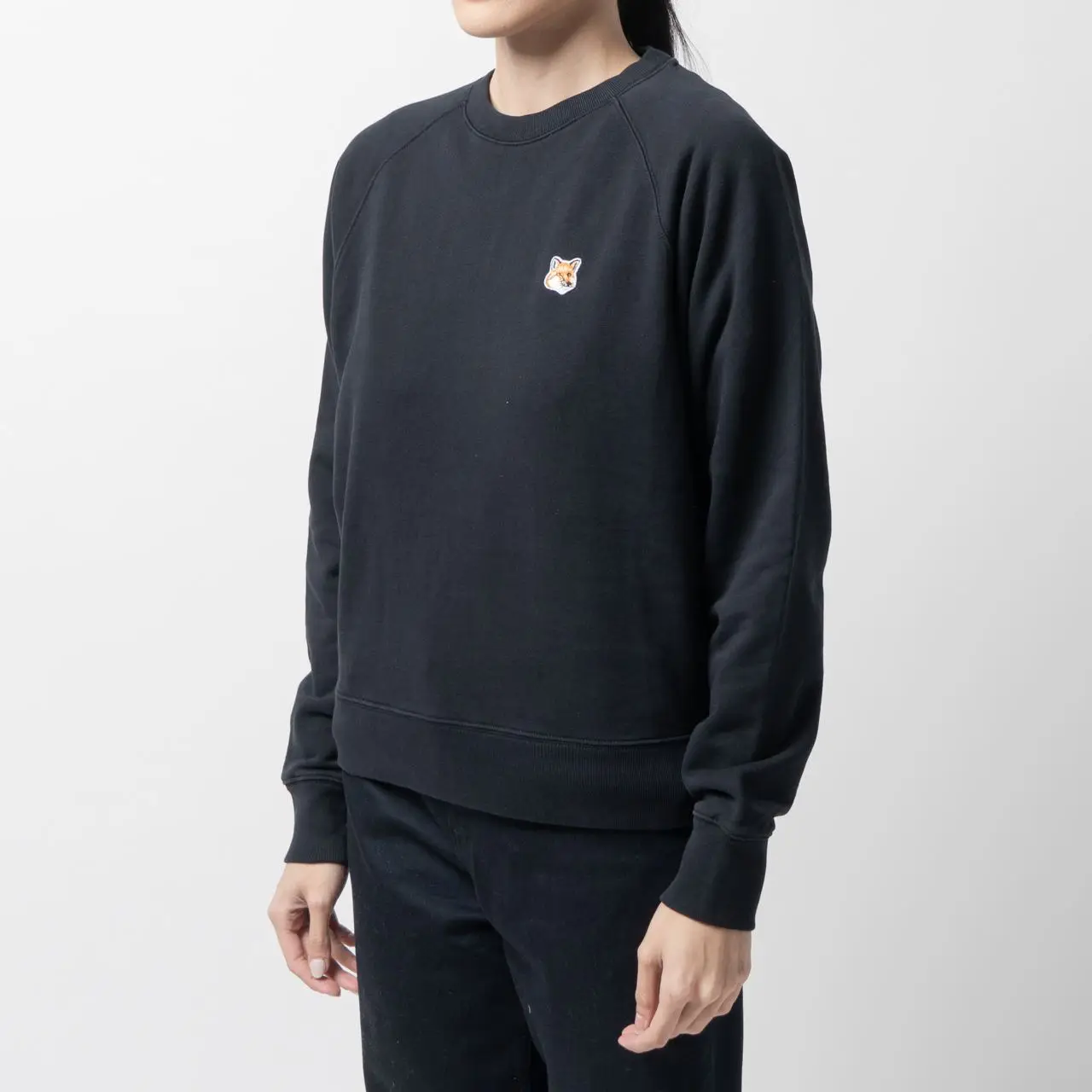 【MAISON KITSUNÉ】FOX HEAD PATCH SWEAT / S Maison Kitsune Fox Head Patch Sweatshirt - Black – Stuarts London