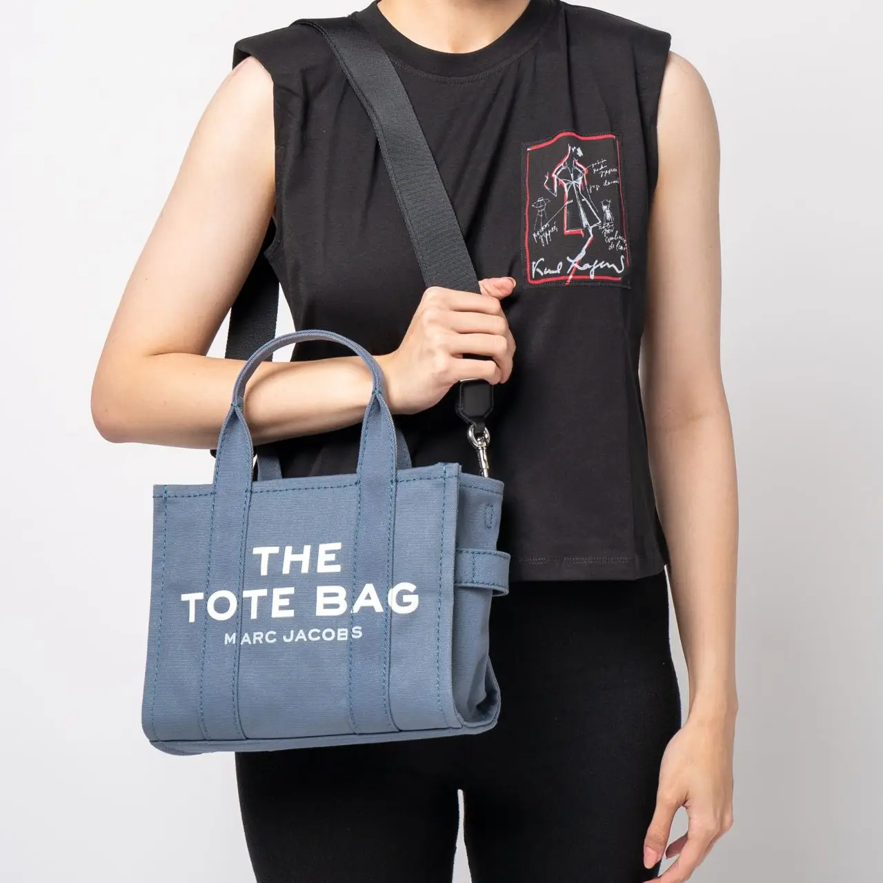 大人気 ☆MARC JACOBS☆ Mini Tote 2wayトート BLUE SHADOW♪ 楽天市場】マークジェイコブス MARC JACOBS ザ トートバッグ