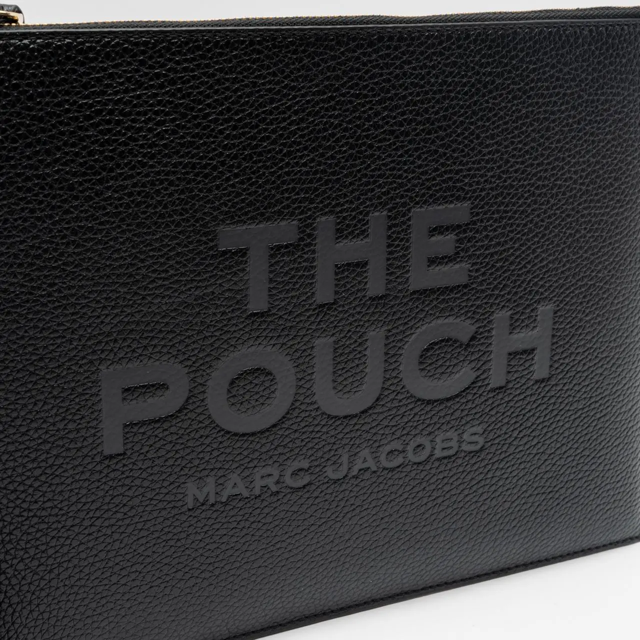 Marc Jacobs The Leather Large Pouch Black – voilà.id