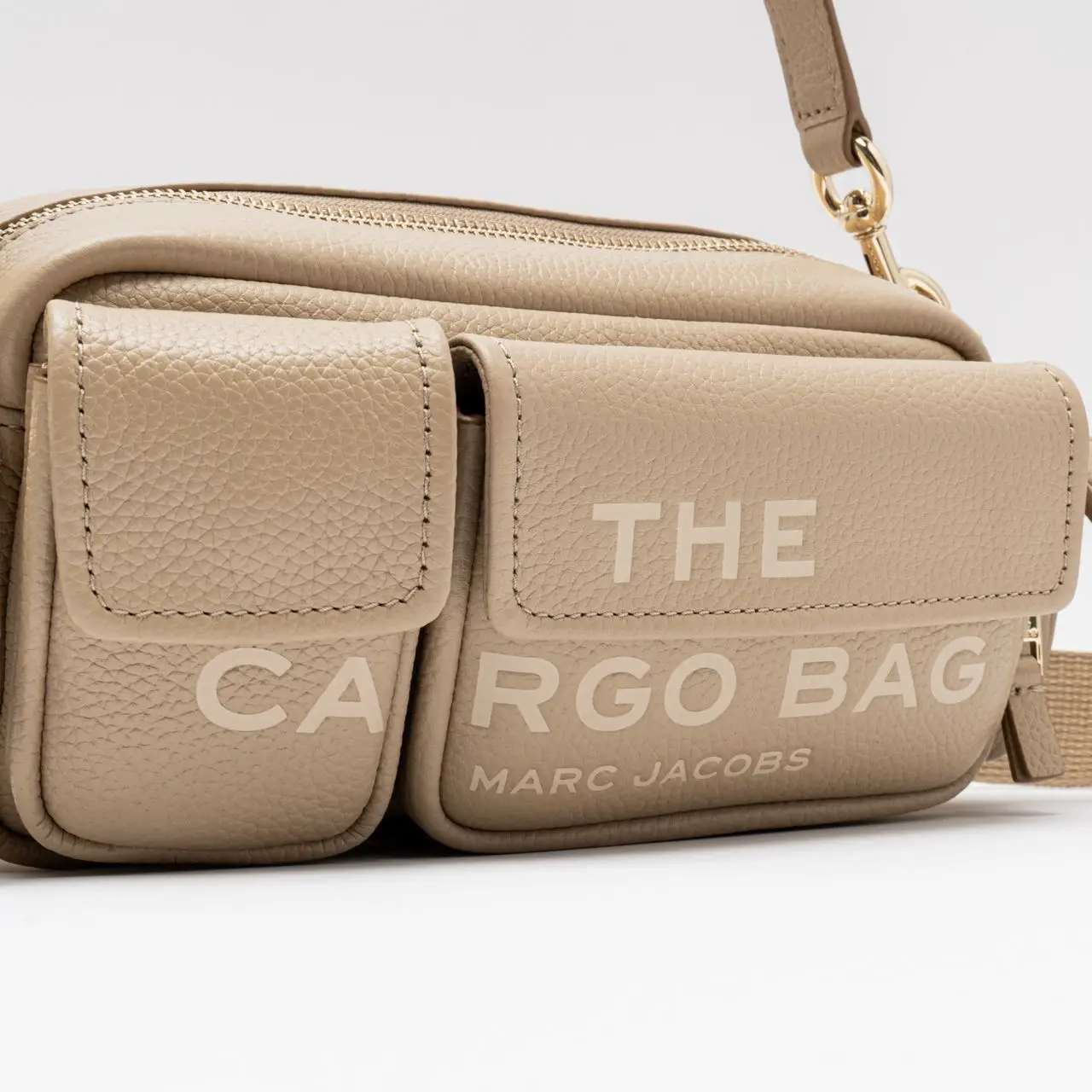 Marc Jacobs The Leather Cargo Bag Camel – voilà.id