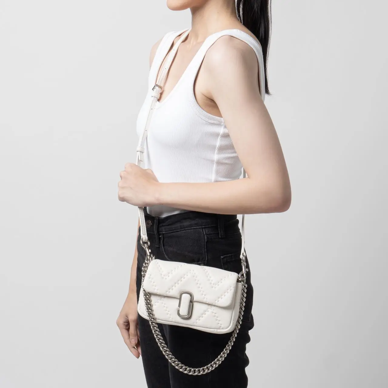 ショルダーバッグ・ポシェット Marc Jacobs THE QUILTED MINI DUAL SHOULDER BAG Marc Jacobs The Quilted Denim Dual Chain Shoulder Bag | Shopbop