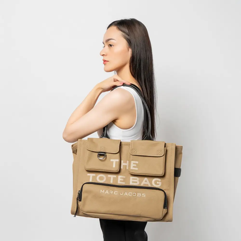 Marc Jacobs The Cargo Canvas Large Tote Bag Camel – voilà.id