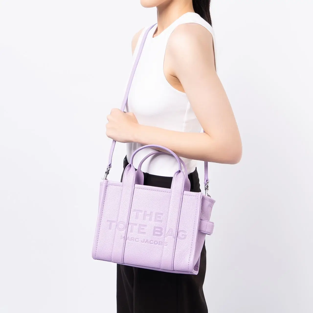 Marc Jacobs The Leather Small Tote Bag Wisteria – voilà.id