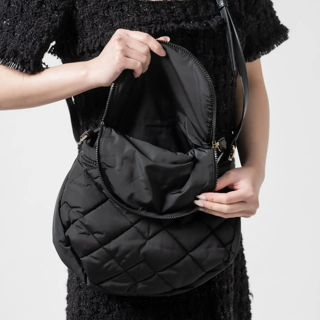 Marc Jacobs Quilted Nylon Crossbody Black M0016113 outlets