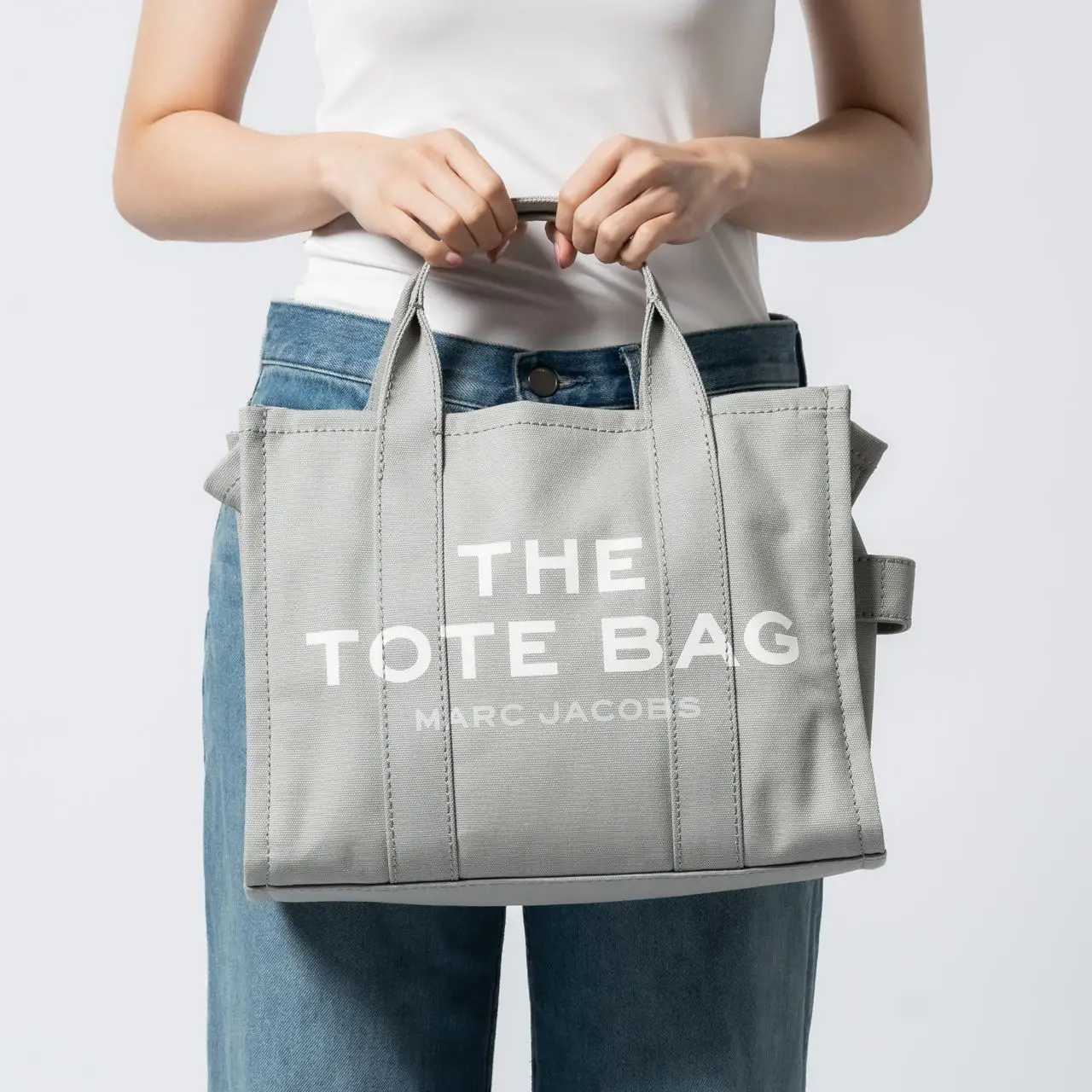 Marc Jacobs The Medium Tote Bag Wolf Grey – voilà.id