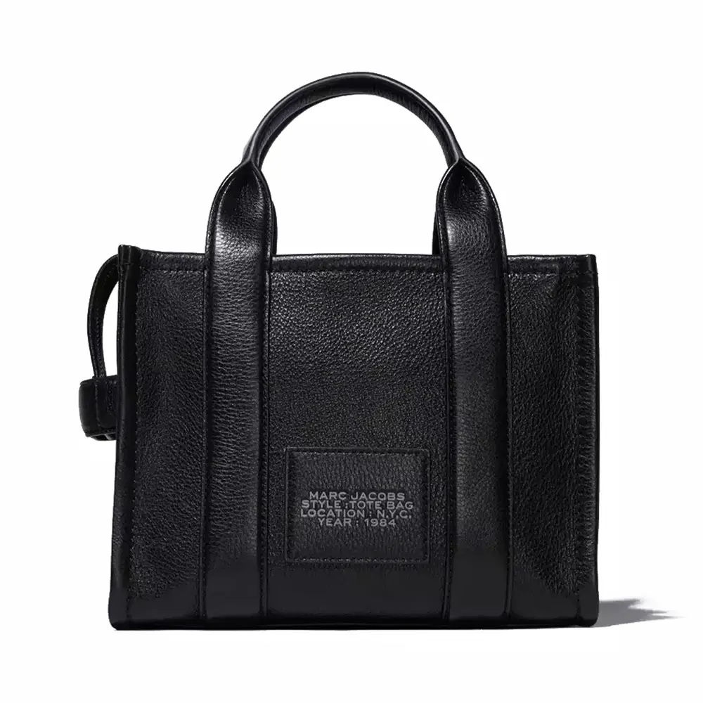 ＜Marc Jacobs＞'The Leather Medium' トートバッグ ブラック Buy Marc Jacobs The Leather Medium Tote Bag 'Black' | 100