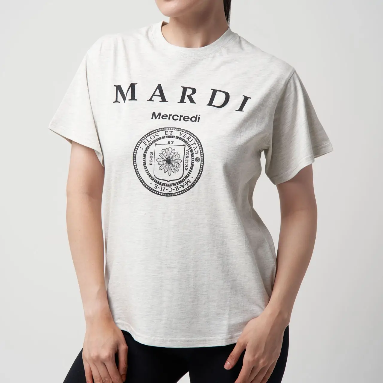 Mardi Mercredi Univ T-Shirt Oatmeal/Black – voilà.id