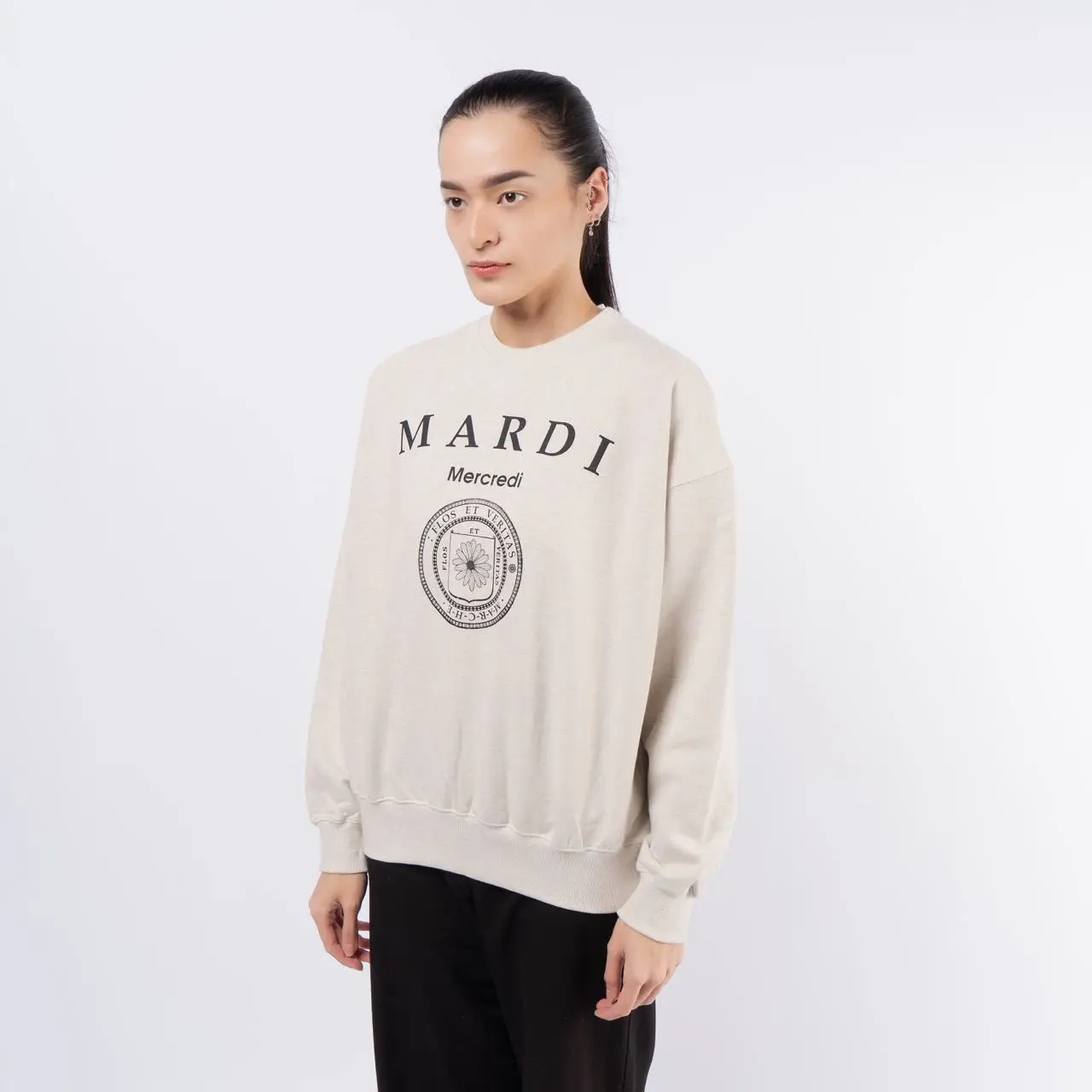 MARDI MERCREDI Sweatshirt Univ – Belle Korea