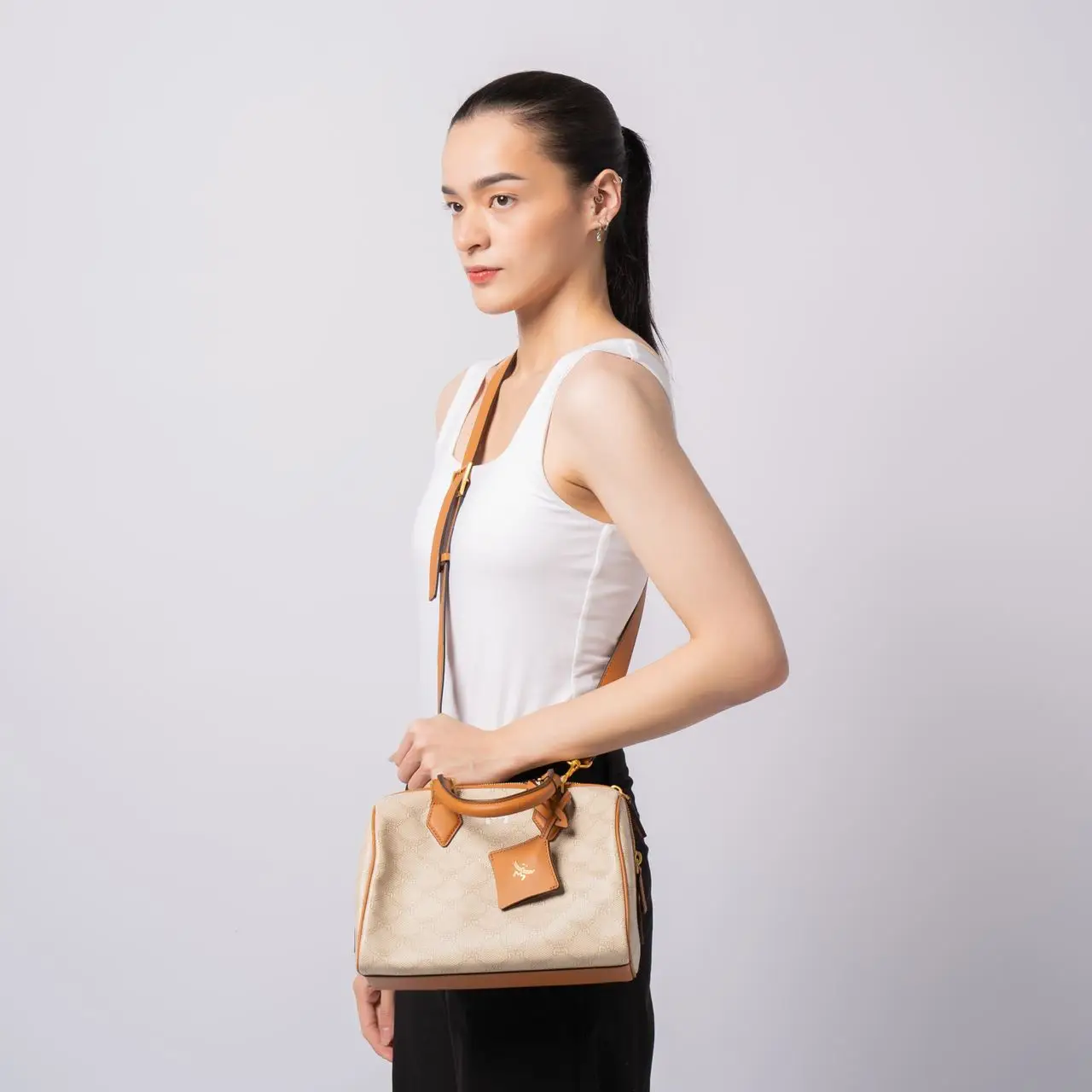 MCM Small Ella Boston Bag in Lauretos Beige – voilà.id