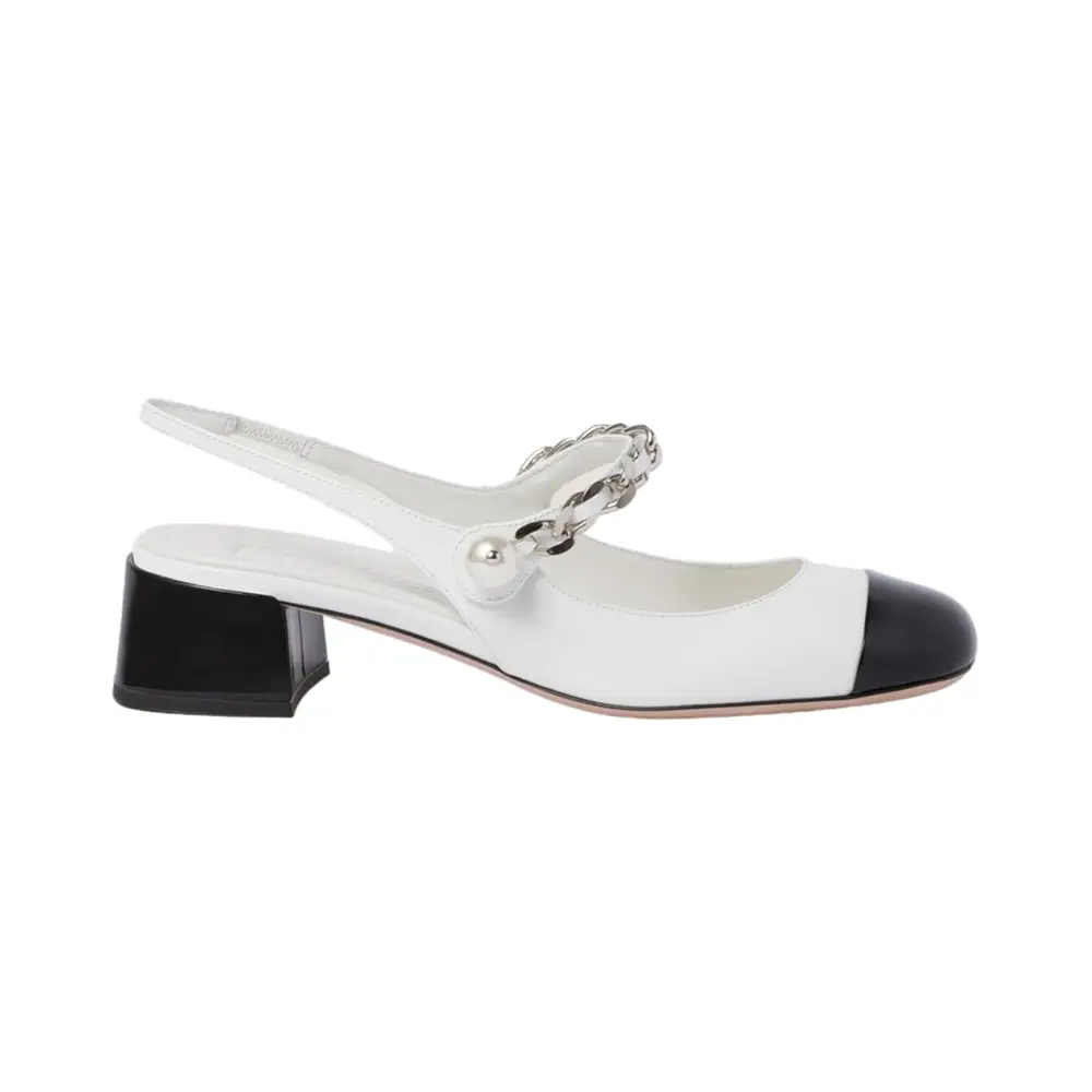【Miu Miu 】Two-tone leather pumps パンプス White/black Two-tone Patent Leather Slingback Pumps | Miu Miu