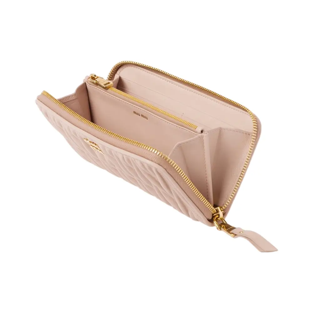 関税・送料込 MIU MIU Matelasse nappa zip-around ウォレット 関税・送料込 MIU MIU Matelasse nappa zip-around ウォレット