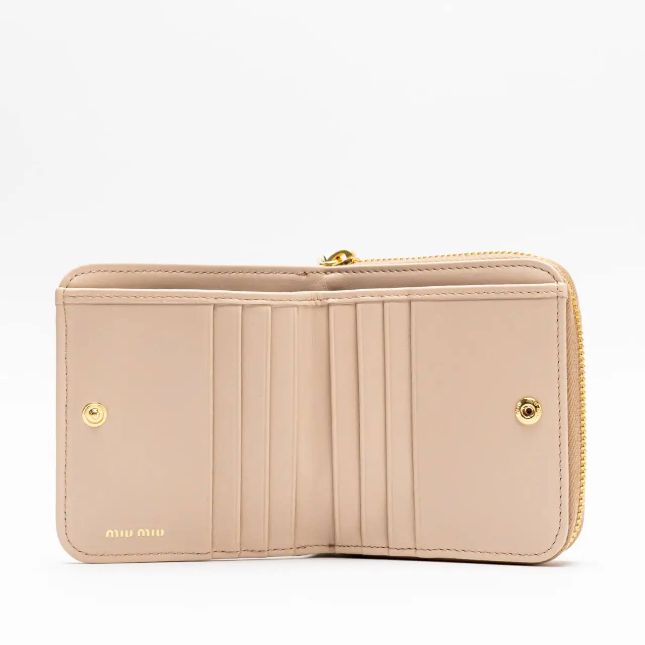 ★MIU MIU★25SS★Small Matelasse Zipper Wallet Pink 5ML024AF ☆MIU MIU☆25SS☆Small Matelasse Zipper Wallet Pink 5ML024AF