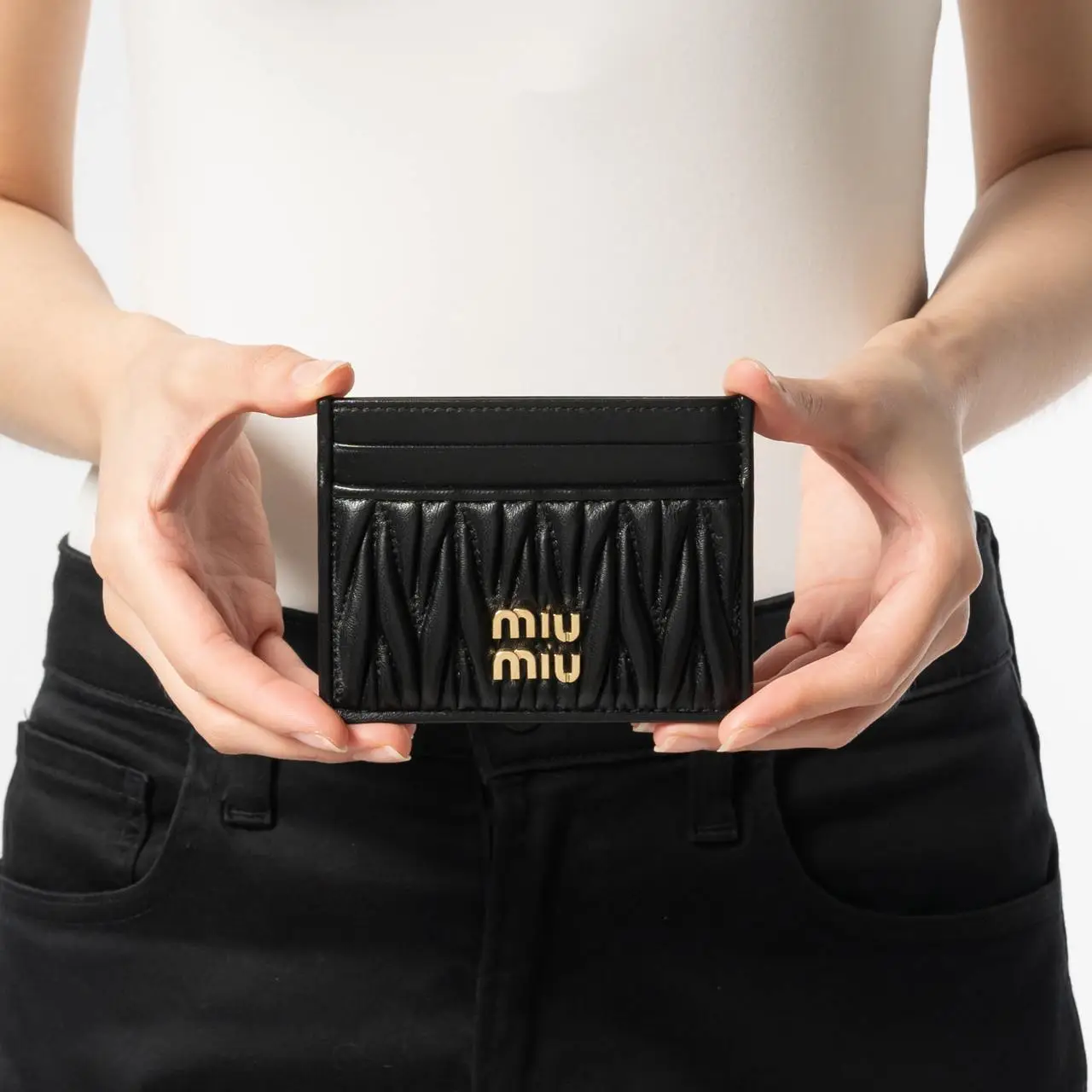 Miu Miu Matelasse Nappa Leather Card Holder Black – voilà.id