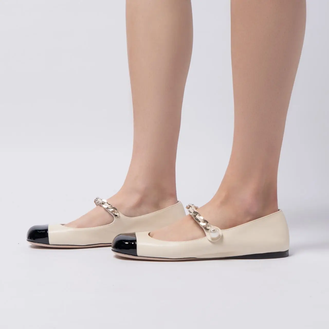 24PF new/MiuMiu メリージェーンフラット Flat White 24PF new/MiuMiu メリージェーンバレエフラット Flat White