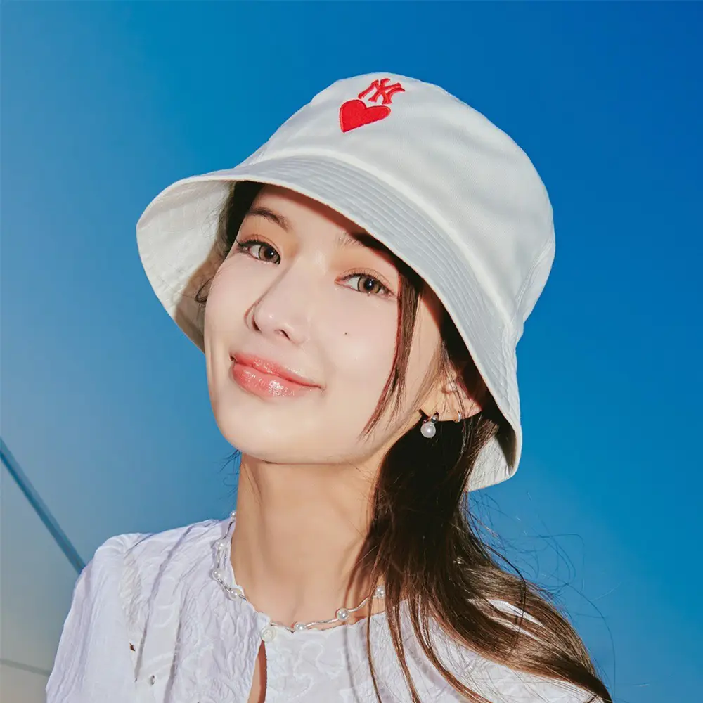 ★送料・関税込★MLB★DIA MONOGRAM POINT BUCKET HAT★ エムエルビーコリア MLB Korea Denim Dia Monogram Bucket Hat