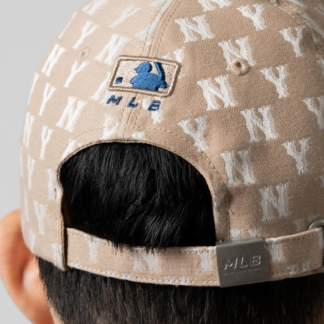 MLB NY Yankees Monogram Classic Structured Ball Cap NY Beige