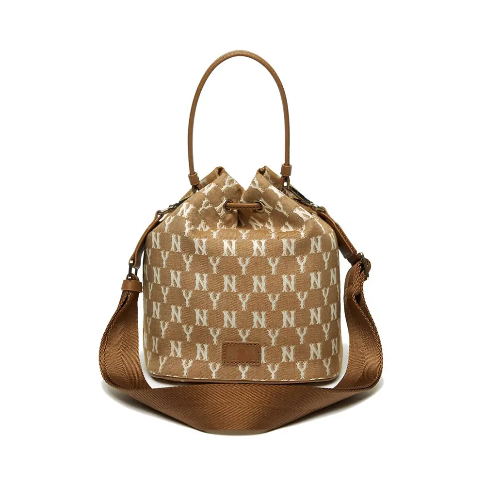 ☆送料・関税込☆MLB★Varsity jacquard bucket bag★ Túi MLB Korea Varsity Jacquard Bucket Bag New York Yankees