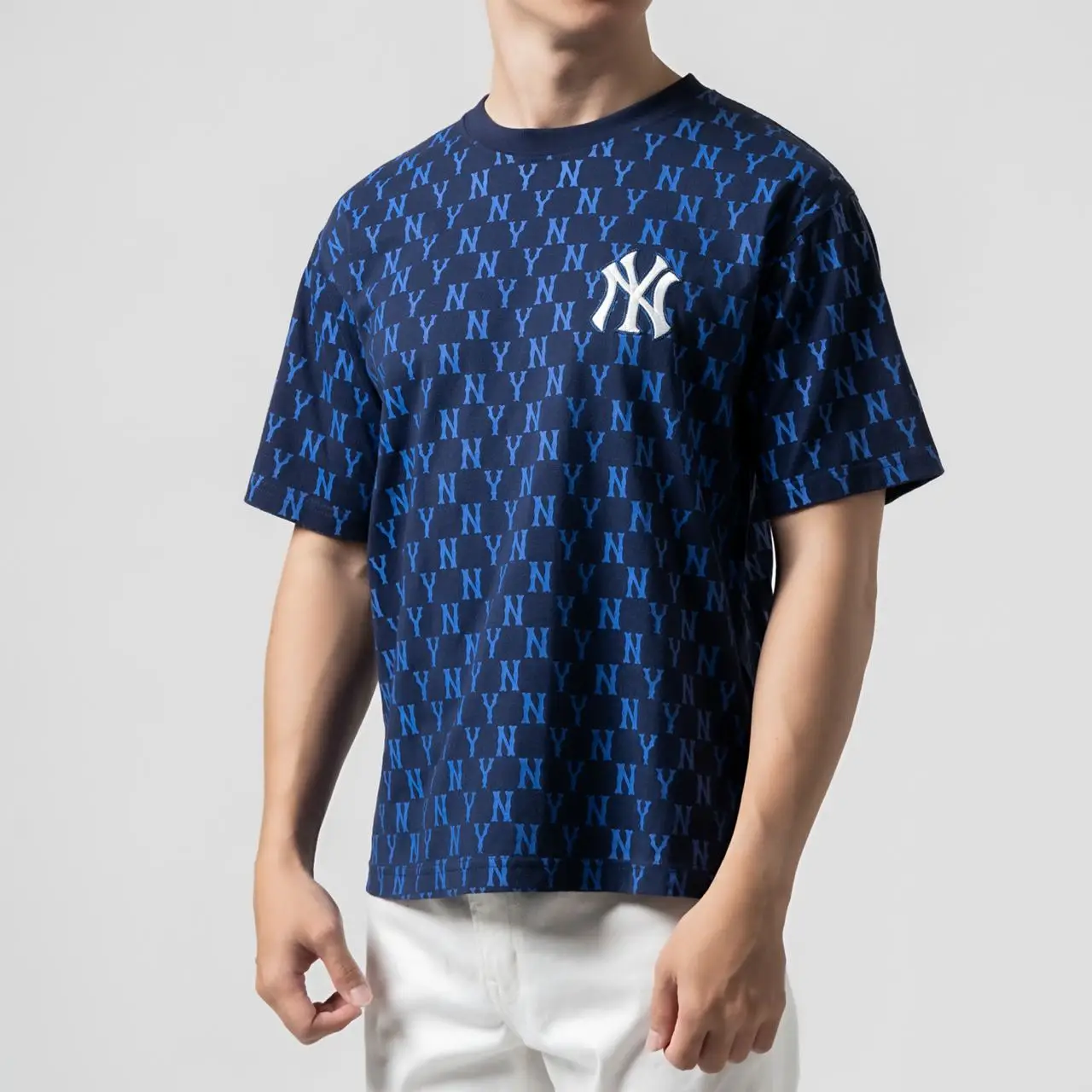 MLB NY Yankees Basic Monogram All Over T-Shirt Navy – voilà.id MLB NY Yankees Basic Monogram All Over T-Shirt Navy – voilà.id