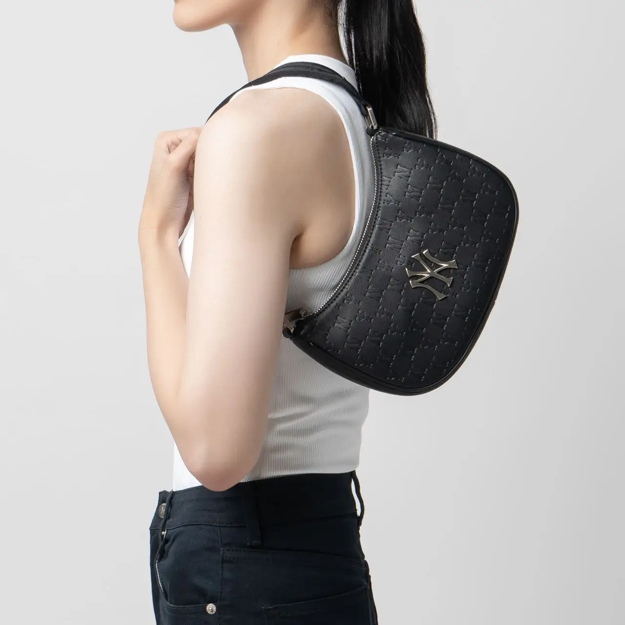 MLB NY Yankees Embo Monogram Hobo Bag Black – voilà.id