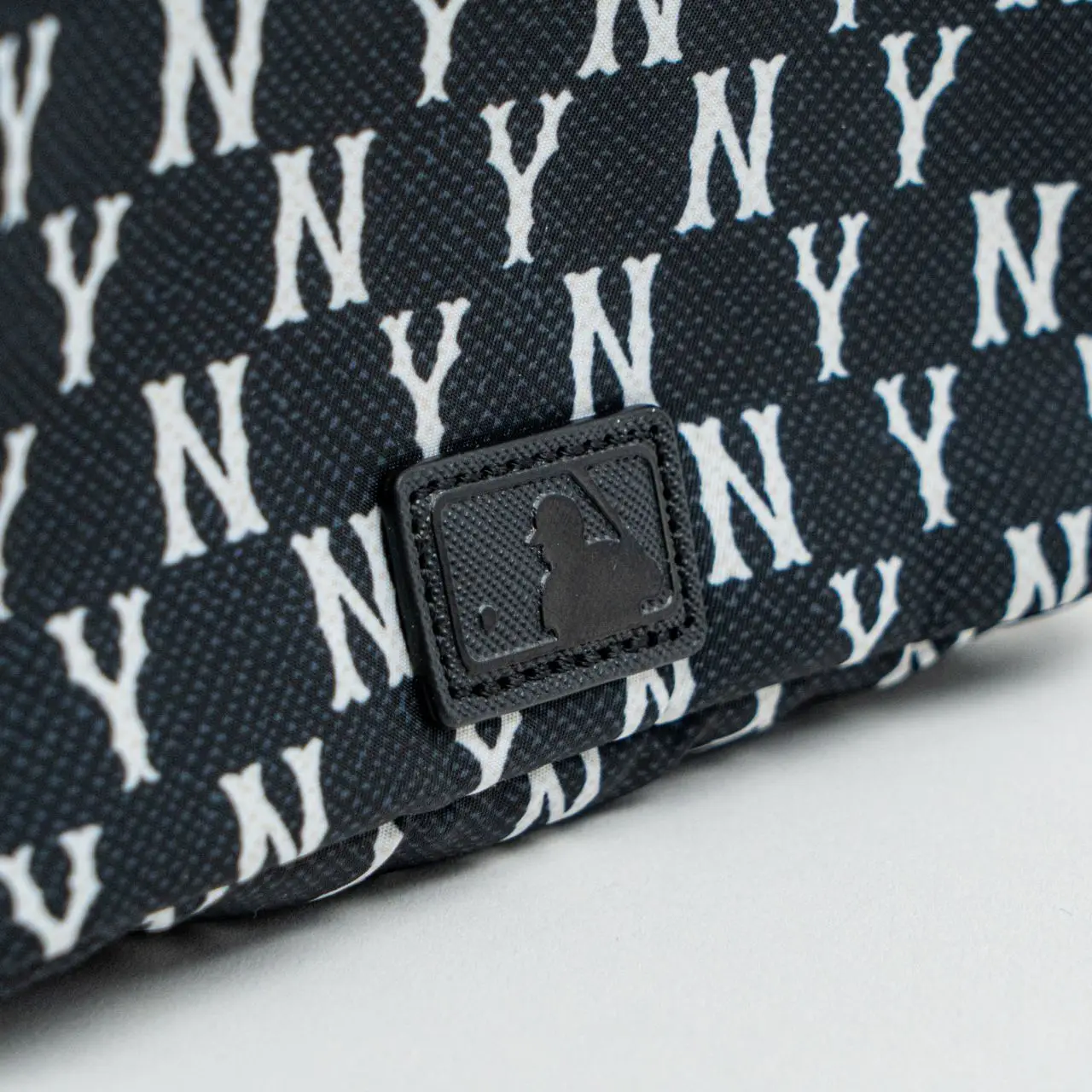 ☆関税込☆MLB★Diamond Monogram Jacquard Mini Cross Bag★ MLB KOREA] Diamond Monogram Jacquard Mini Cross Bag New York