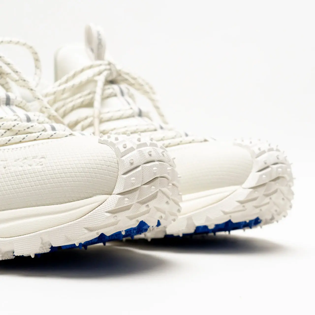 Moncler TrailGrip Lite 2 Trainers Sneakers White Women – voilà.id