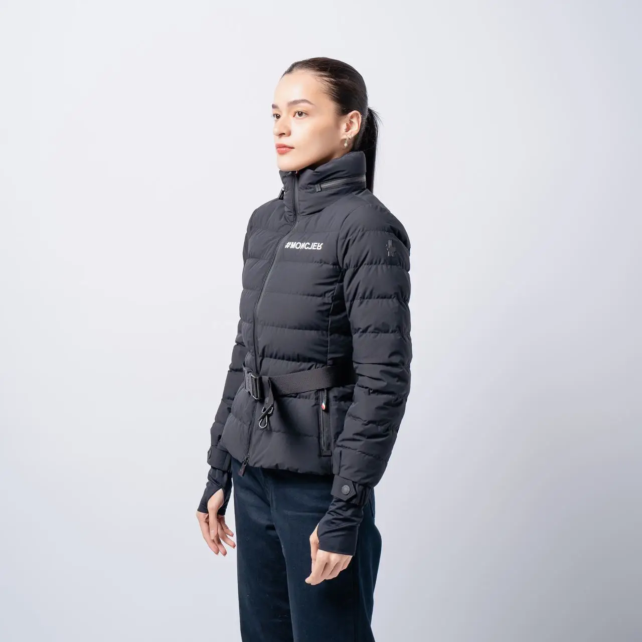 Moncler Bettex Short Down Jacket Black – voilà.id