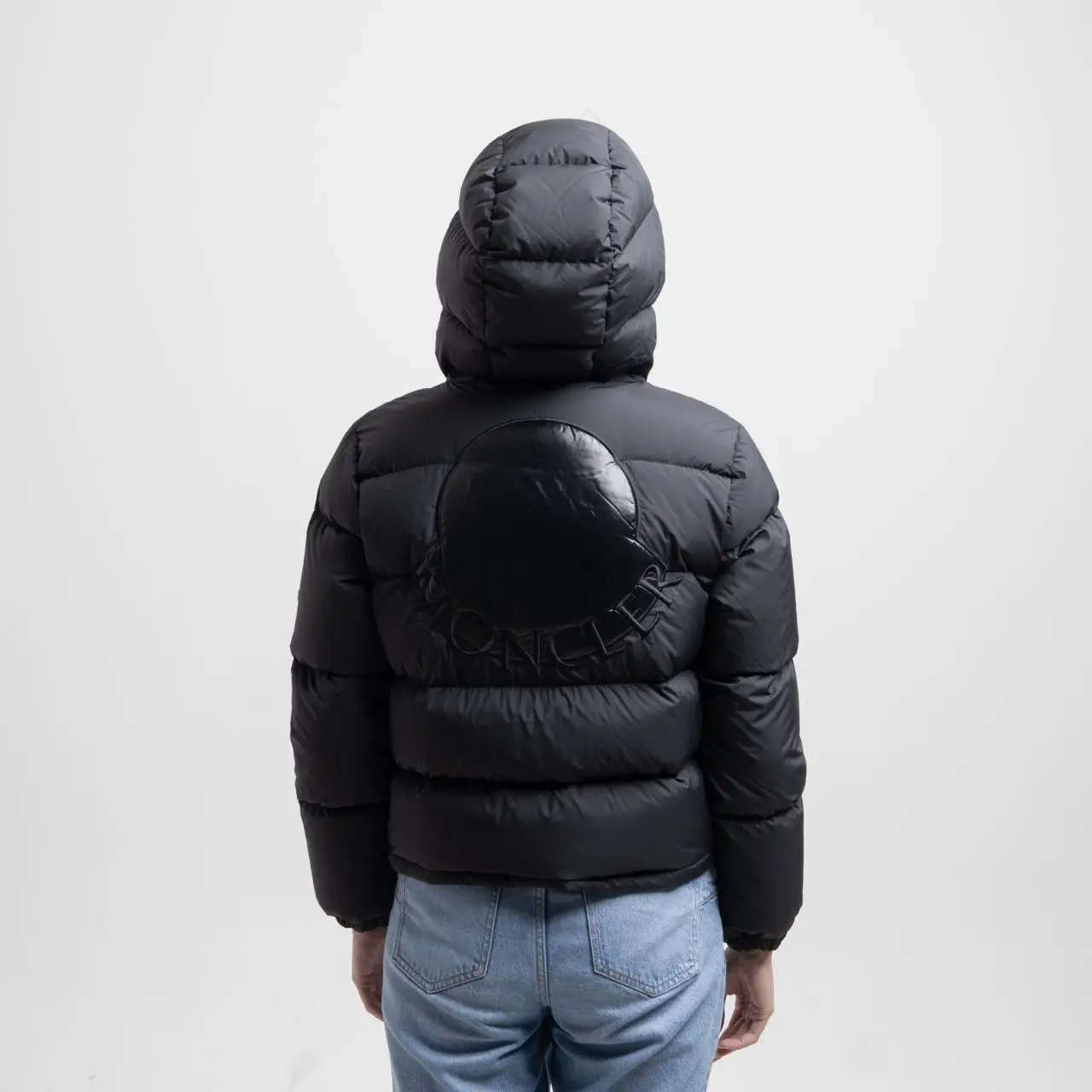 Moncler Ebre Short Down Jacket Black – voilà.id