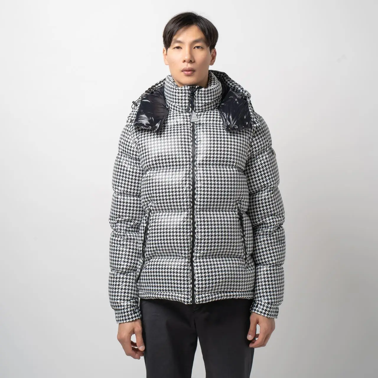 しん♪【美品】MONCLER ナイロンシャツジャケット ブラック 正規品 MONCLER ジャケット 1A00119 54A91 TYX ナイロンパーカー