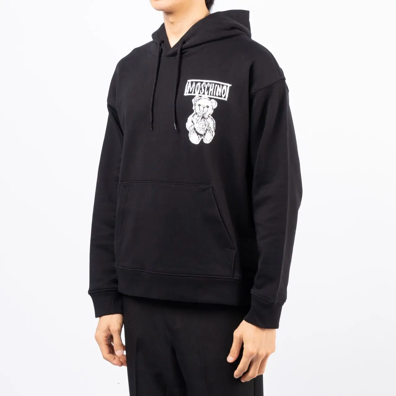 【送料&関税込】Moschino Drawn Teddy Bear Sweatshirt 1product-LM00705KM0001-P199-