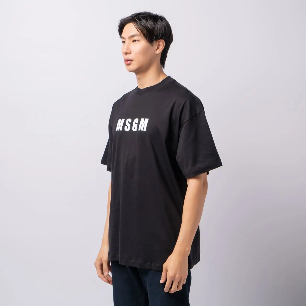 MSGM|SHORT-SLEEVED ROUND NECK T-SHIRTS (3640MM118 24700 MSGM Logo Round Neck Cotton T-Shirt Black/White – voilà.id