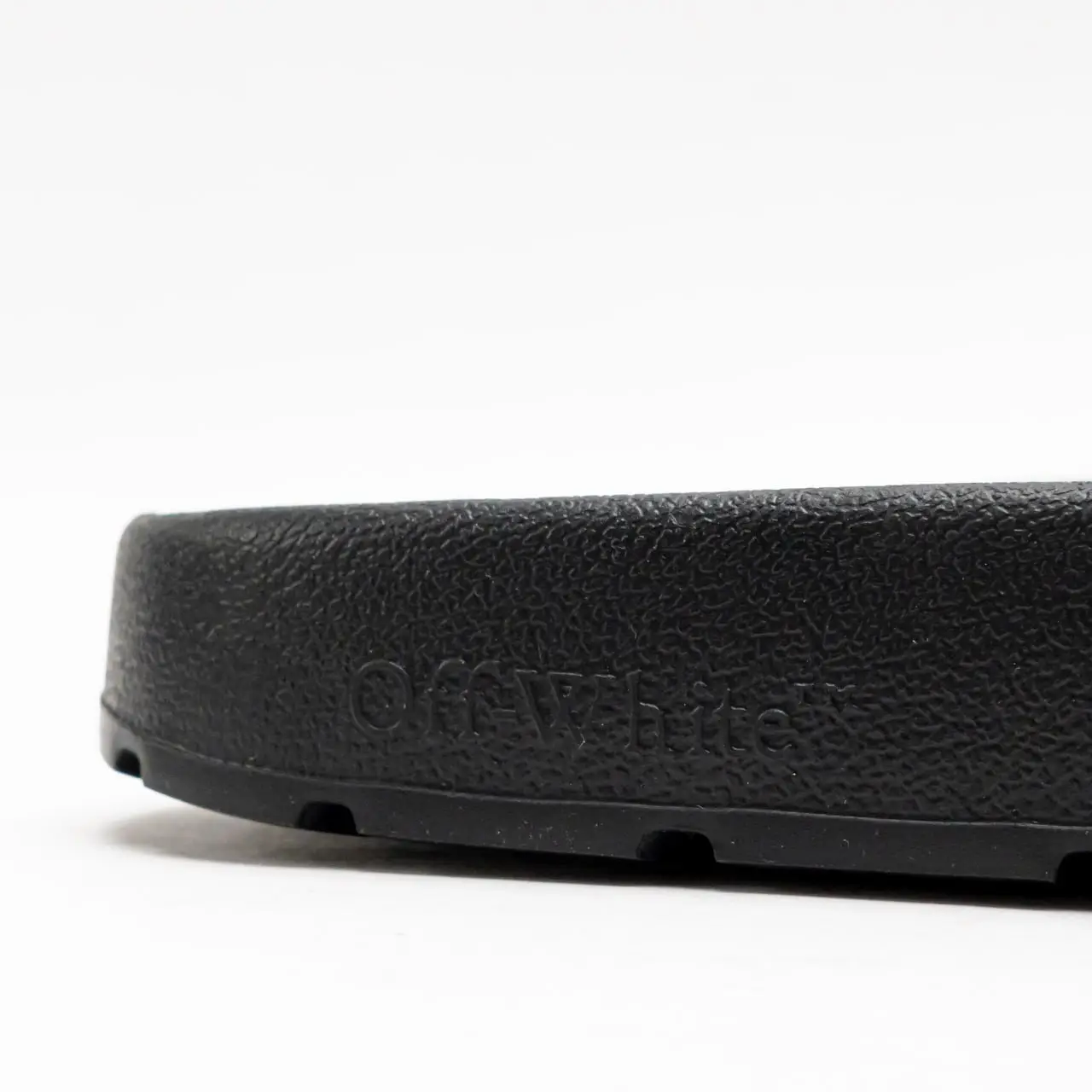 Off-White Bookish Logo Print Slide Black – voilà.id