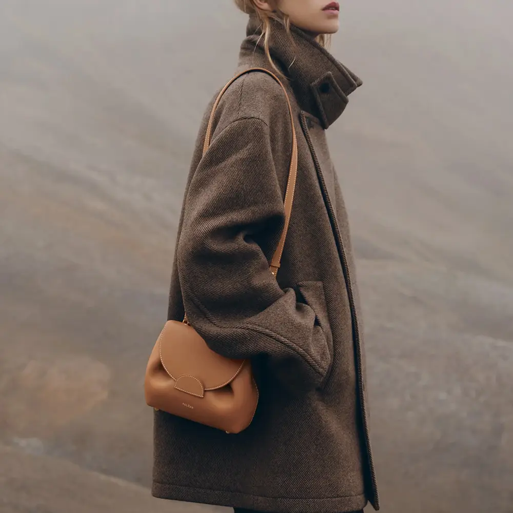 送料無料◆2025新品  Polène Numero Uno Nano Crossbody Bag Calfskin Leather Camel バッグ