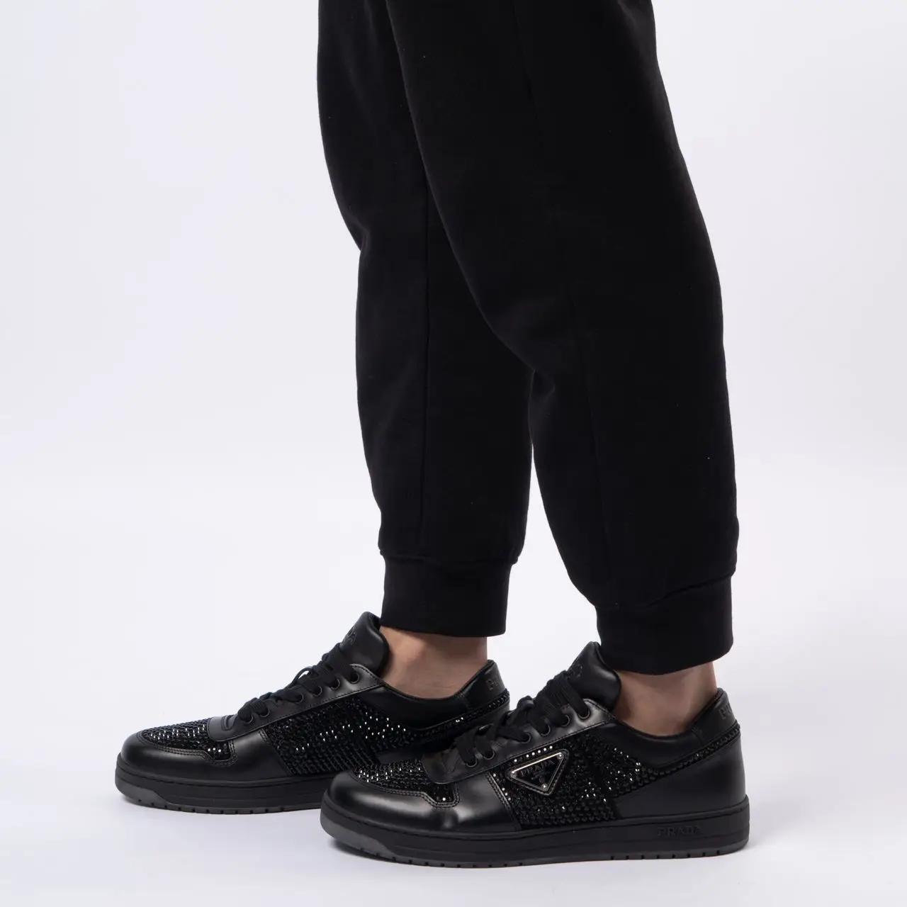 スニーカー PRADA Crystal Leather Sneakers Prada crystal-embellished Leather Sneakers | Black | FARFETCH GR