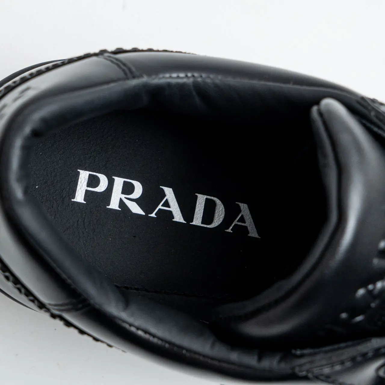 最終値下げ！PRADA ニューヨークで購入 PRADA【入手困難】Convertible ☆ベルベット ダウンジャケット