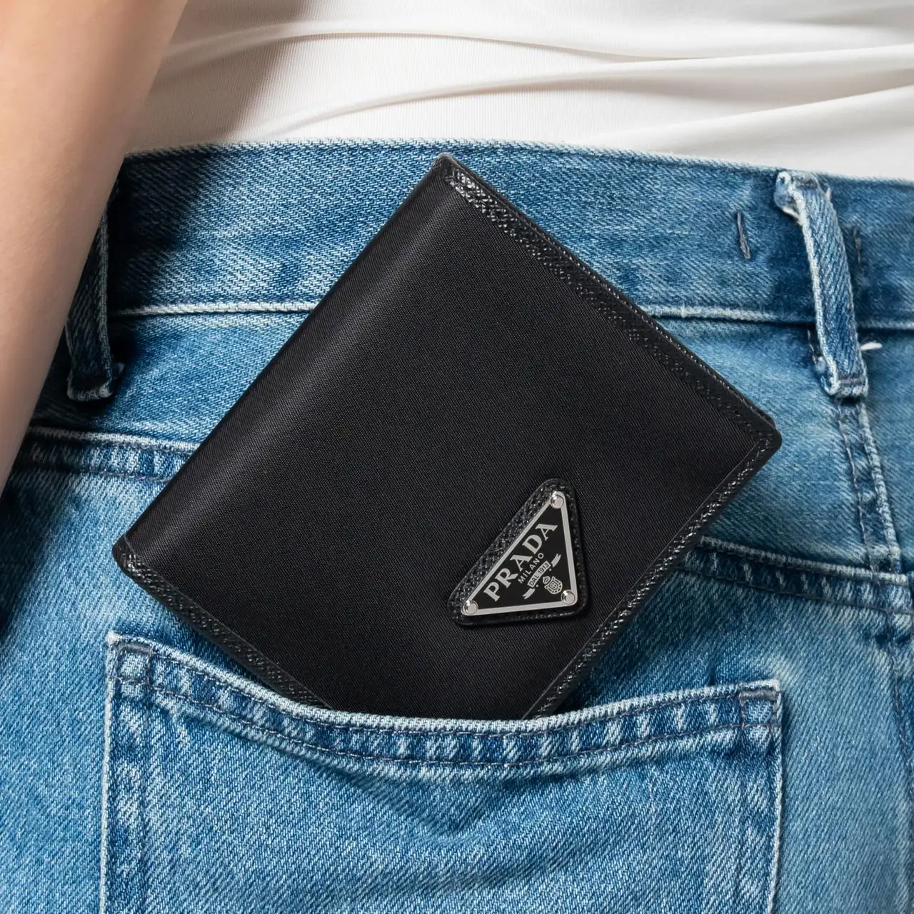 Prada Re-Nylon Triangle Logo Wallet Black – voilà.id