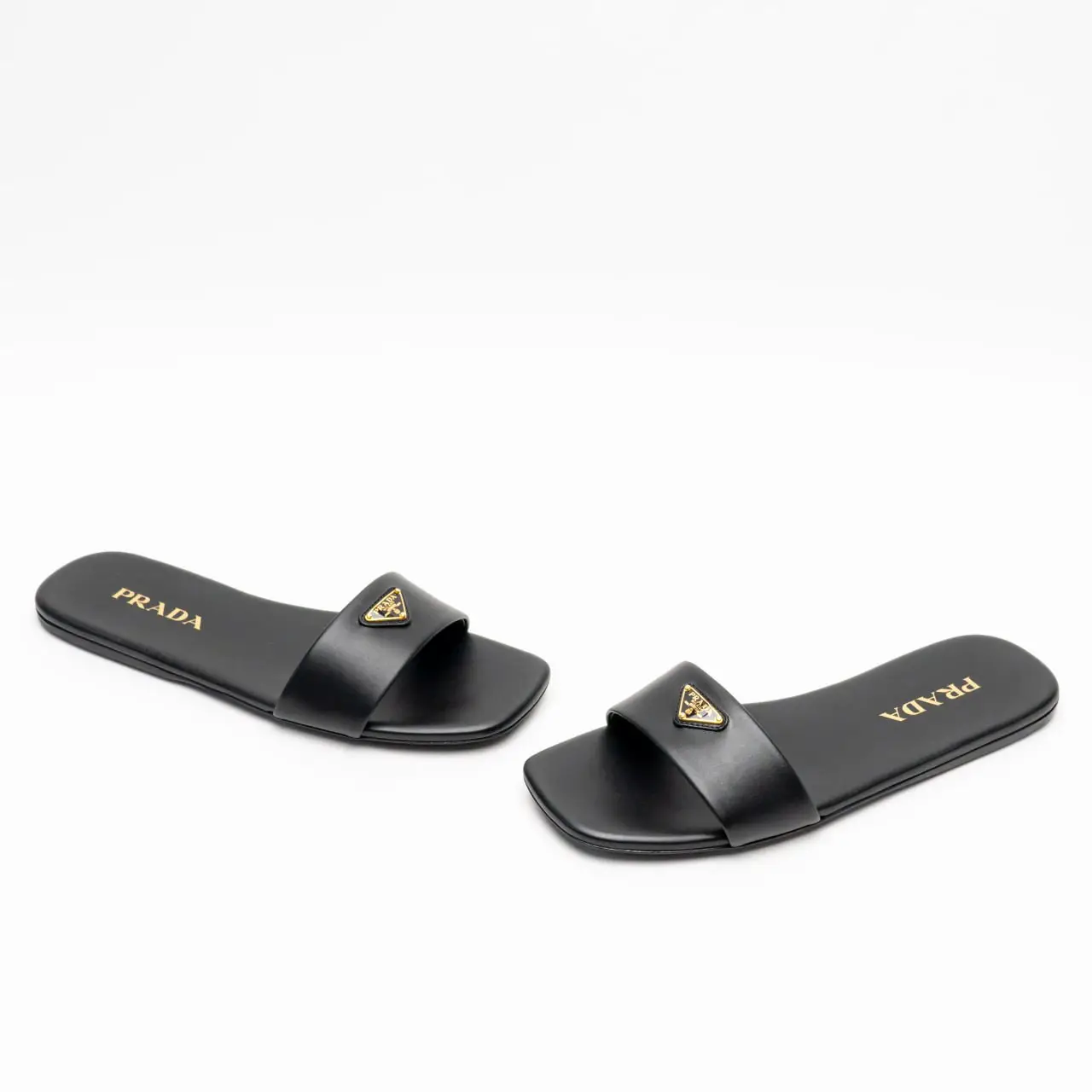 Logo leather sandals in black - Prada | Mytheresa