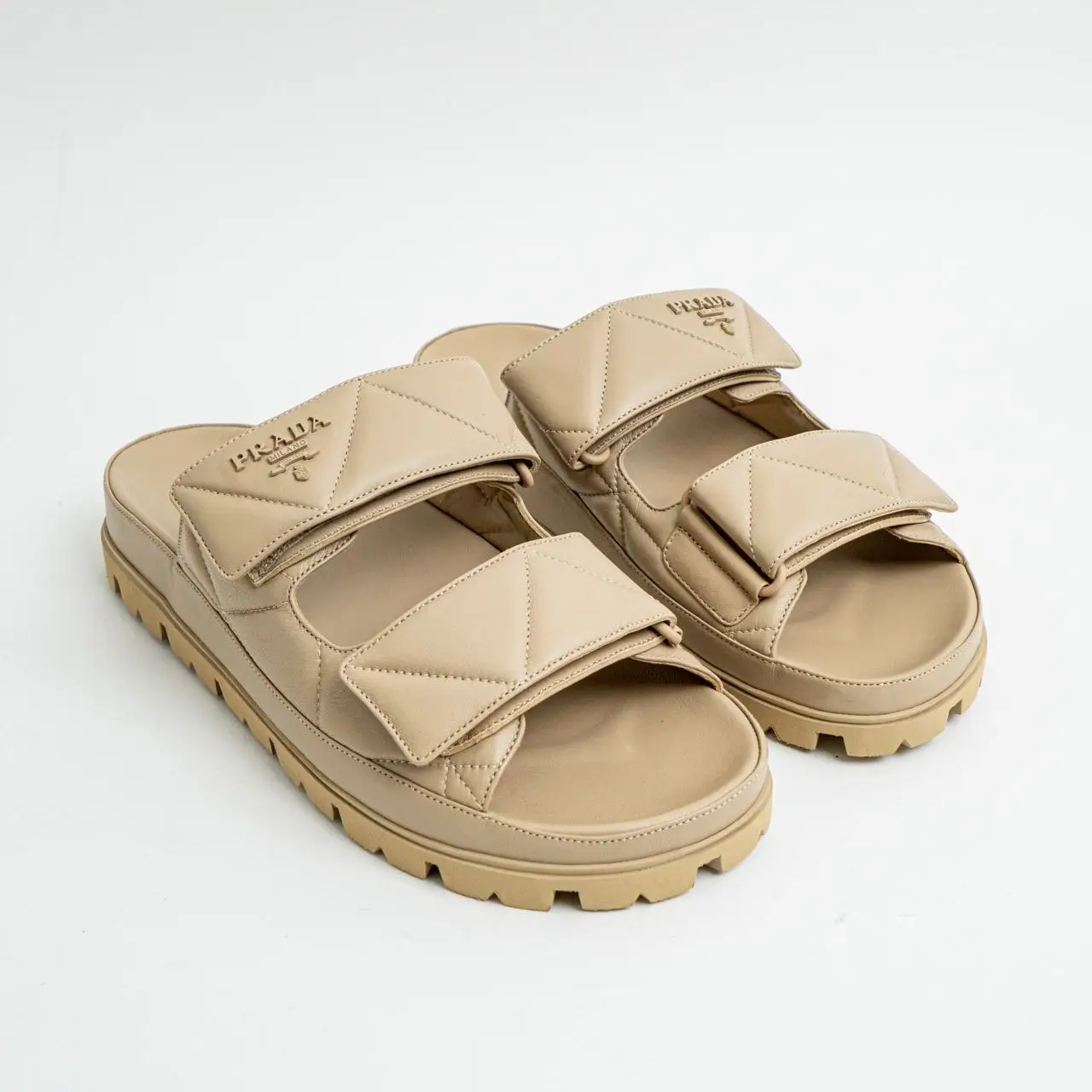 Prada Quilted One-piece Rubber Sandals Sabbia – voilà.id
