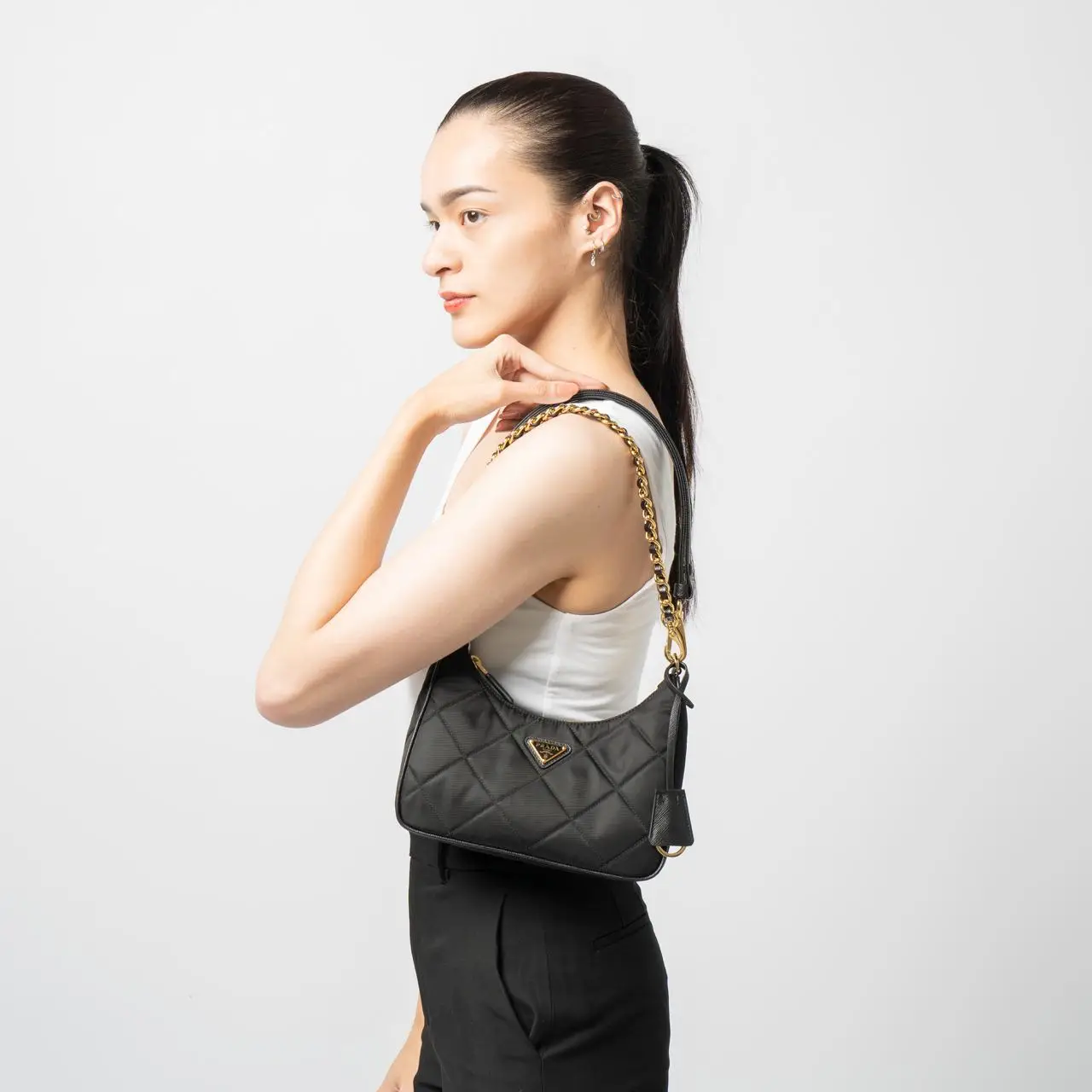 【PRADA】 Prada Reedition 1995 Renylonショルダーバッグ PRADA Prada Re-Edition 1995 Chaine large Re-Nylon tote bag
